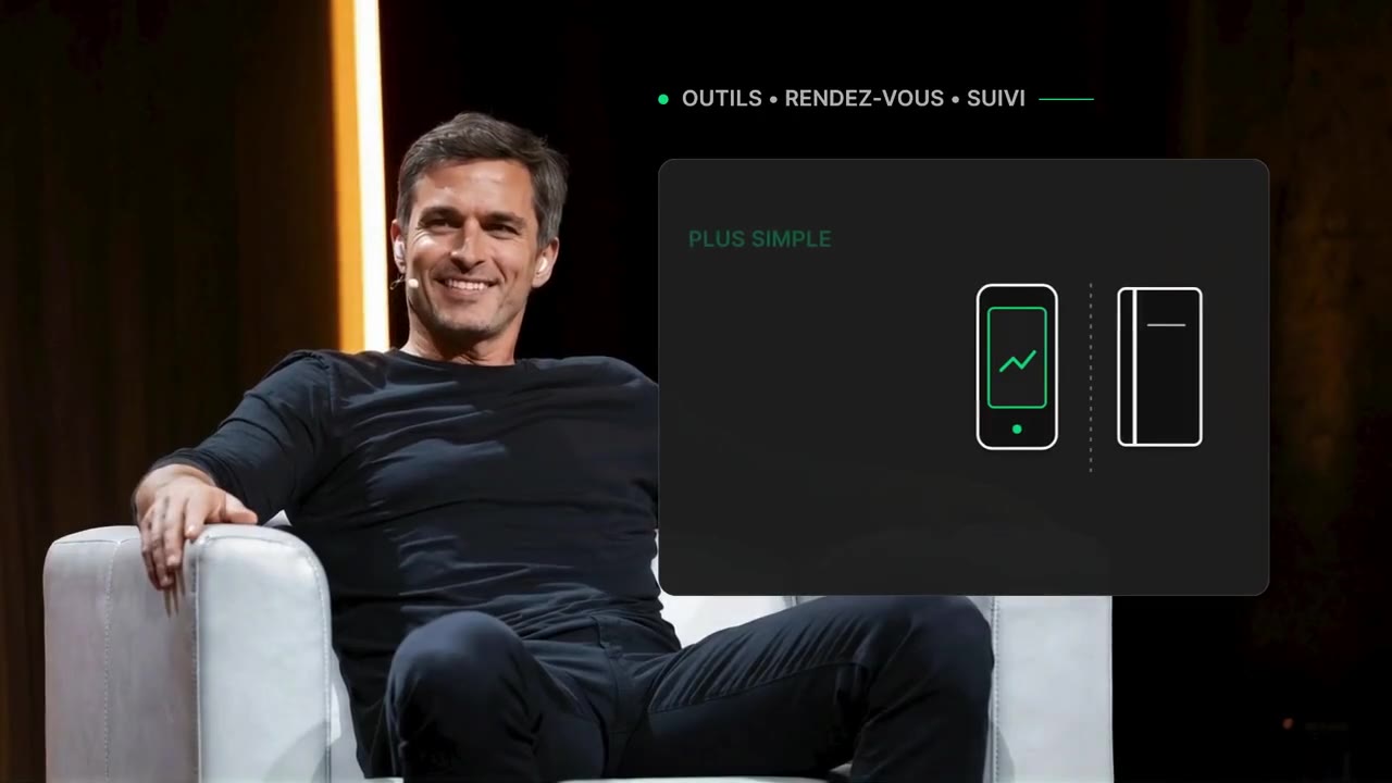 Miniature de la vidéo : Vitrine rémoise traversée par des flux de lumière interconnectés
